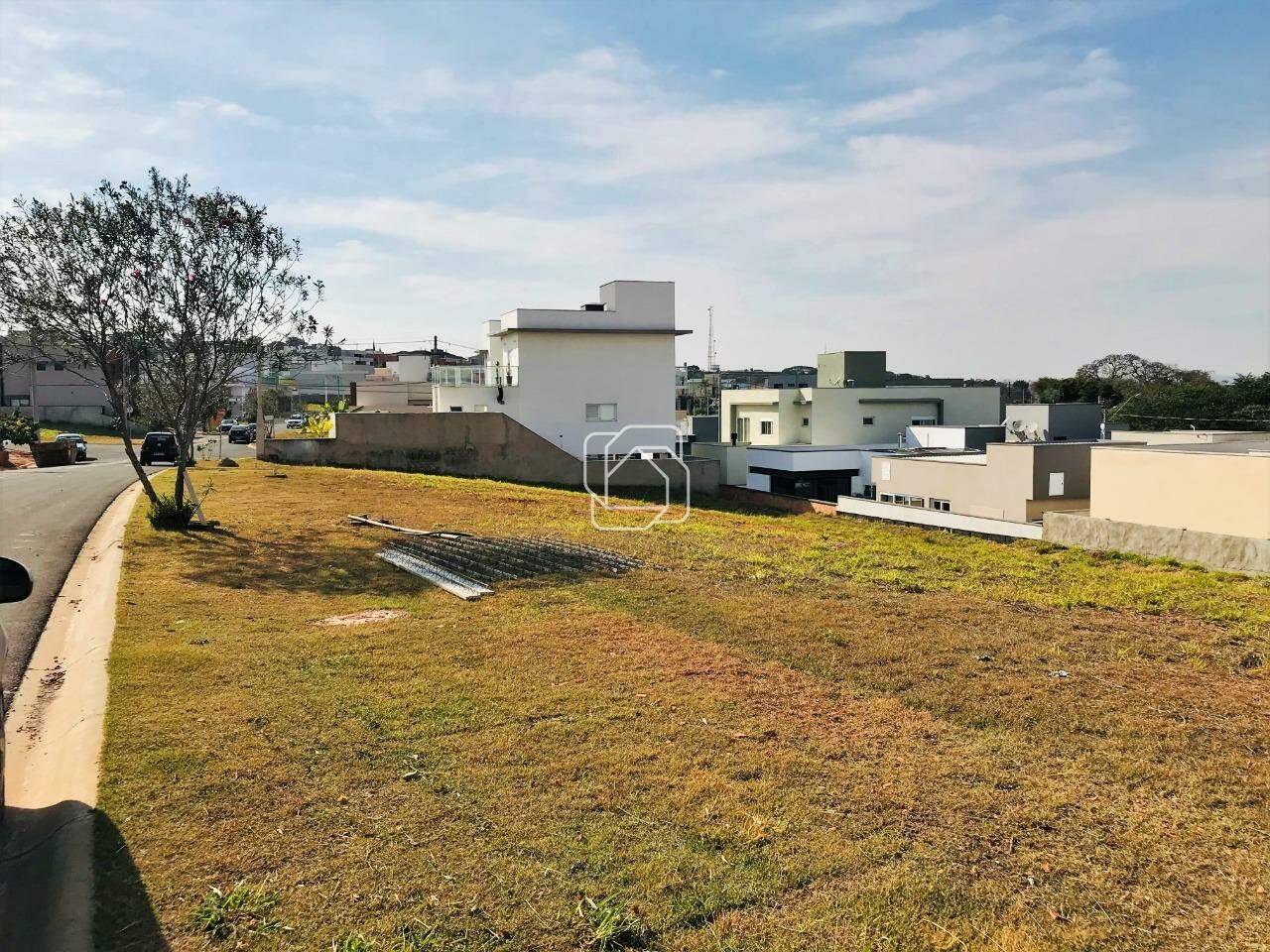 Terreno à venda em Salto - SP - Residencial Lagos D’Icaraí: 