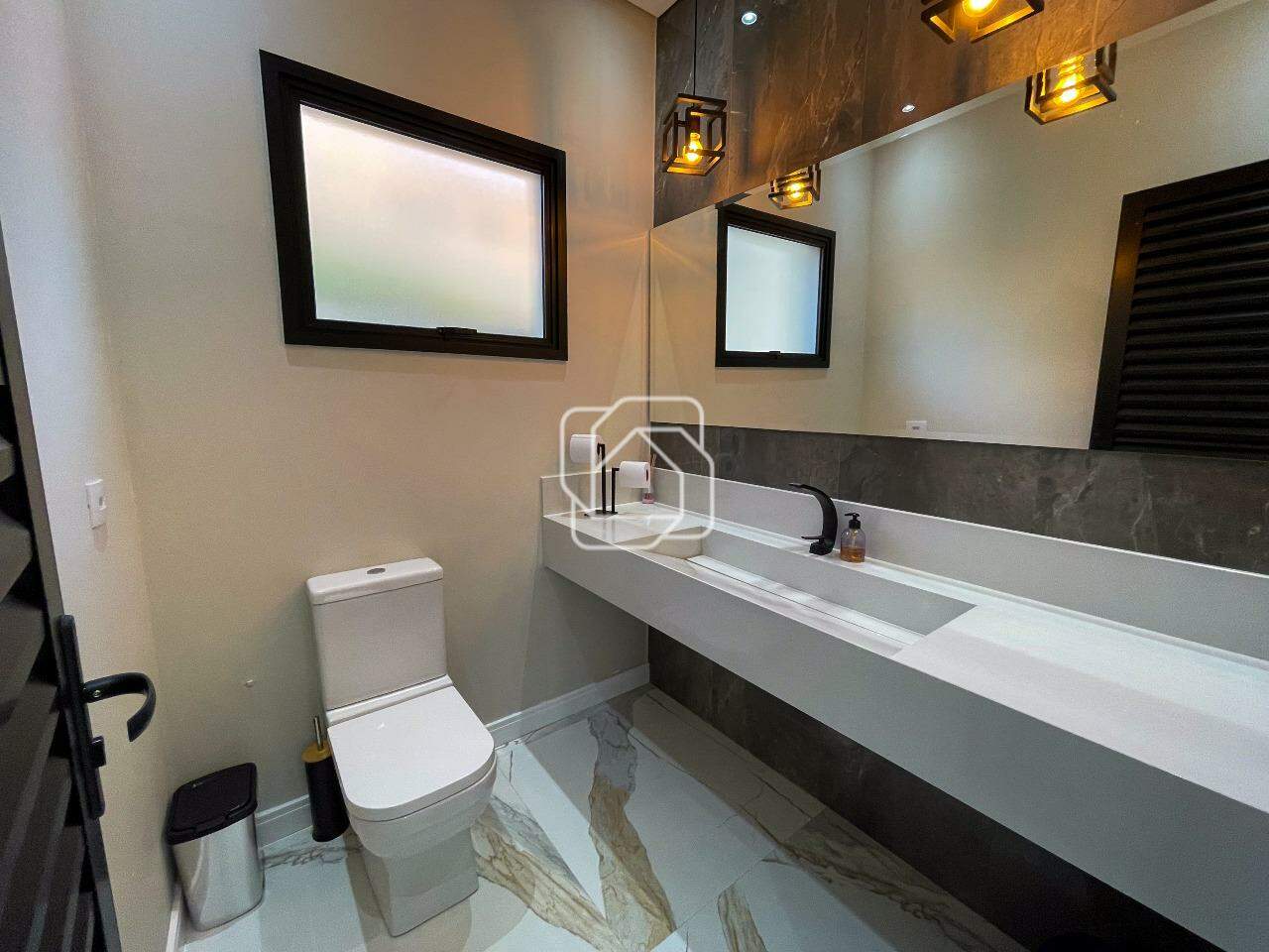 Casa de Condomínio à venda em Itu - SP - Residencial Saint Paul: Lavabo da área gourmet