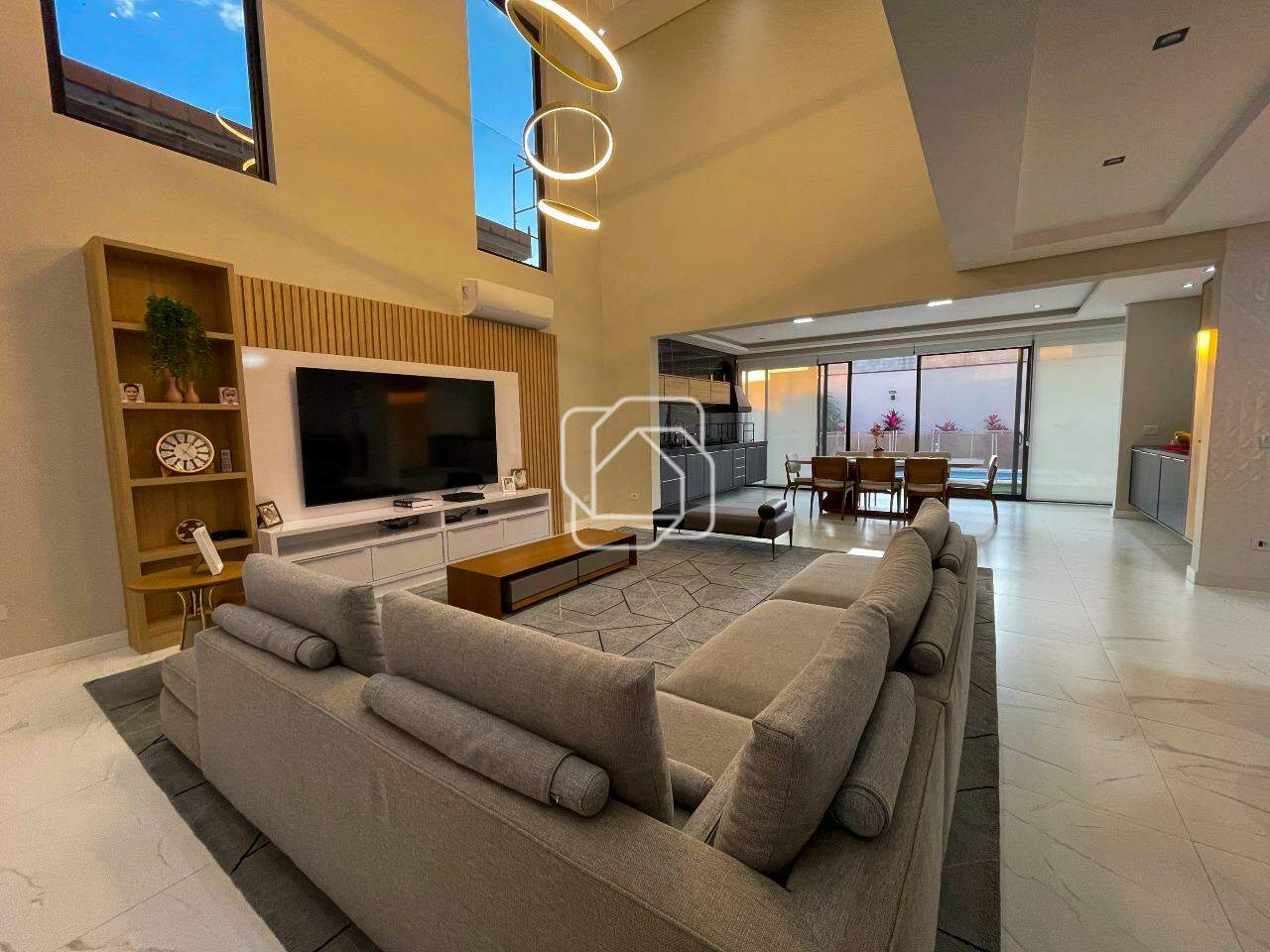 Casa de Condomínio à venda em Itu - SP - Residencial Saint Paul: Sala e área gourmet