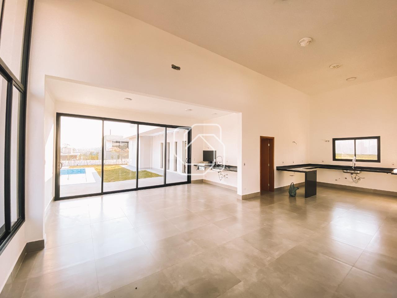 Casa de Condomínio à venda em Itu - SP - Condomínio Villas do Golfe: Cozinha, acesso externo