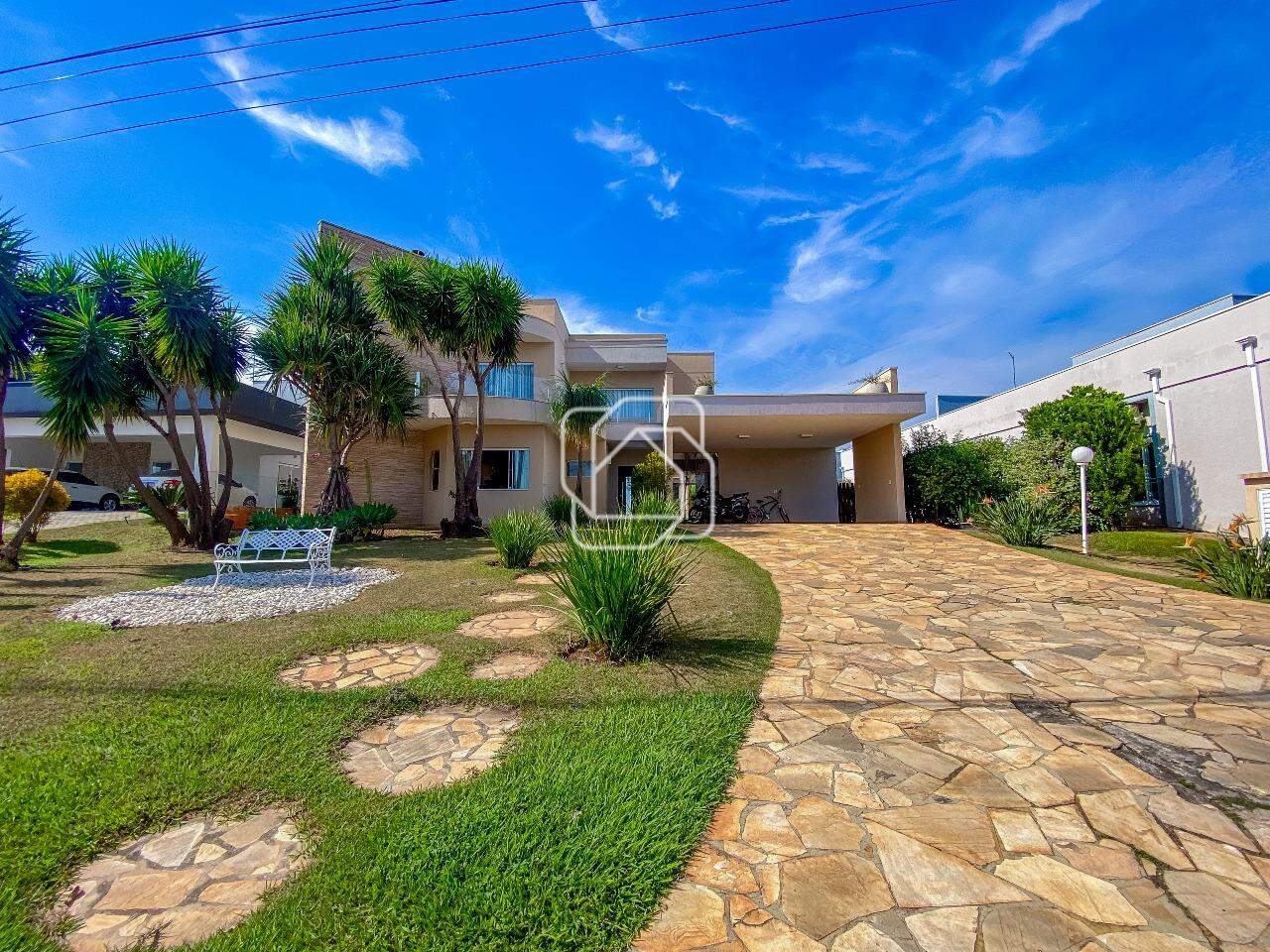 Casa de Condomínio à venda em Salto - SP - Terras de Mont Serrat: Fachada e área externa