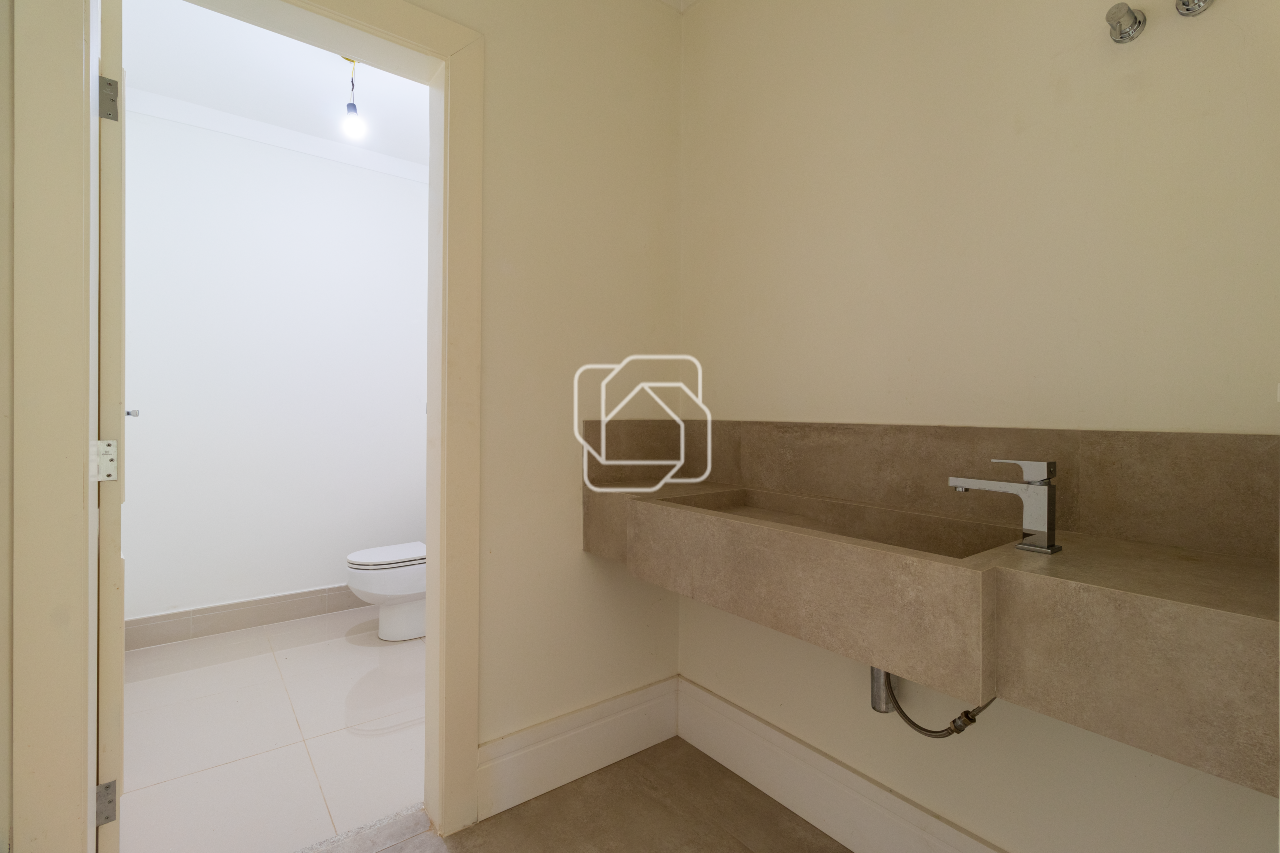 Casa de Condomínio à venda em Indaiatuba - SP - Colinas do Mosteiro de Itaici: Lavabo