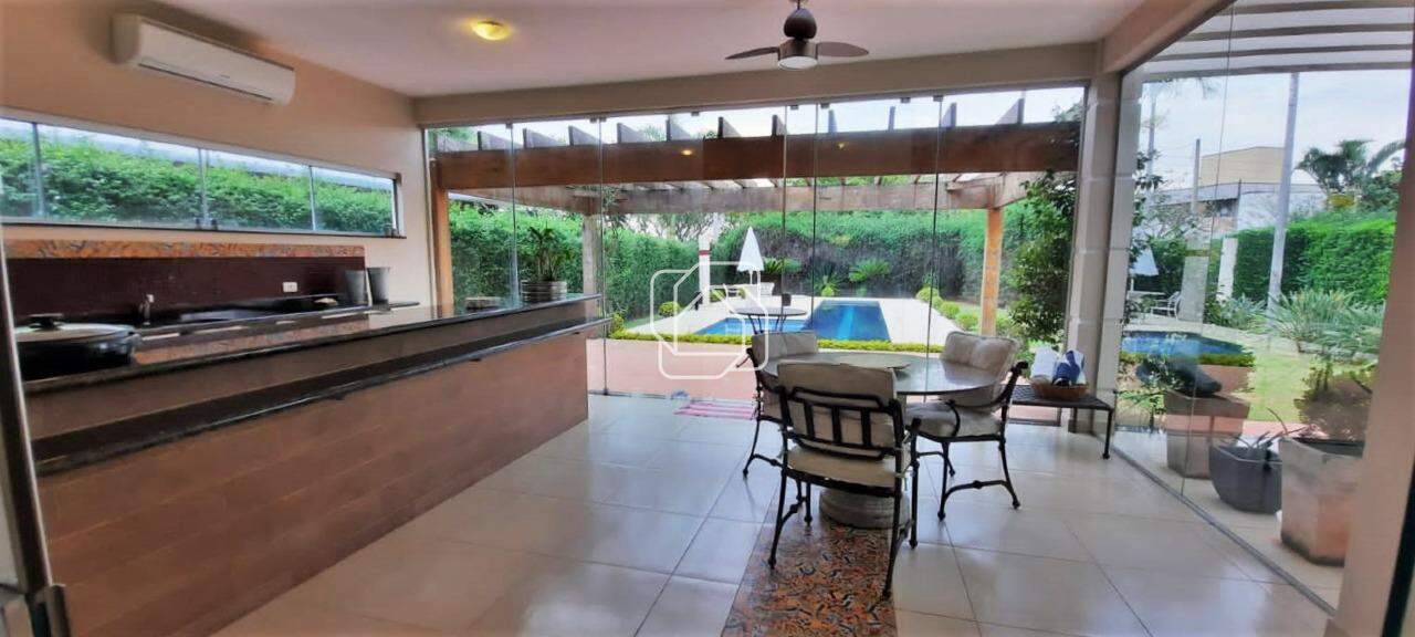 Casa de Condomínio à venda em Salto - SP - Residencial Primavera: Espaço gourmet e acesso ao quintal