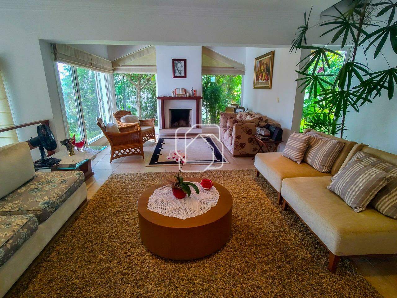 Casa de Condomínio à venda em Itu - SP - Parque Village Castelo: Sala de estar
