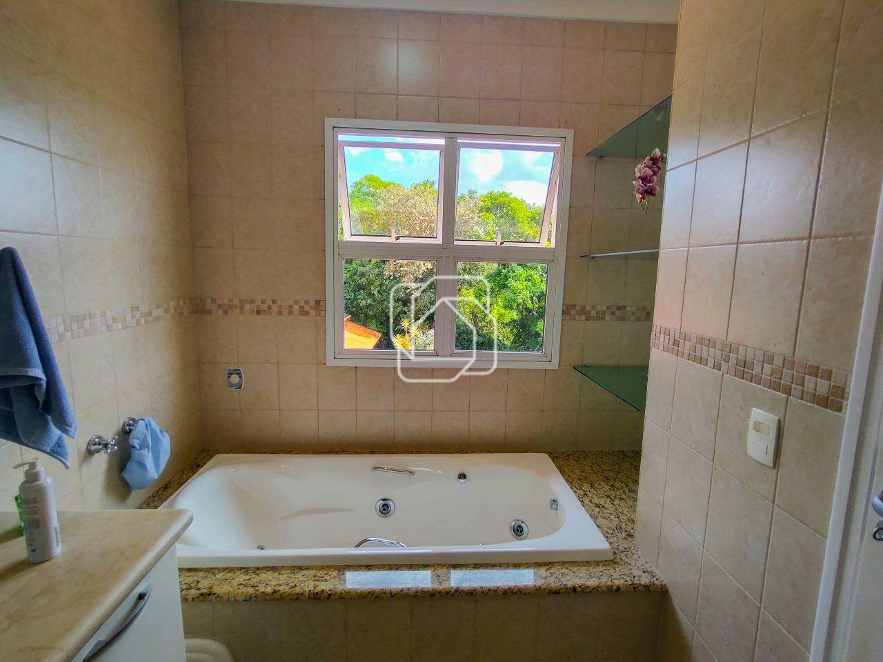 Casa de Condomínio à venda em Itu - SP - Parque Village Castelo: Suíte master