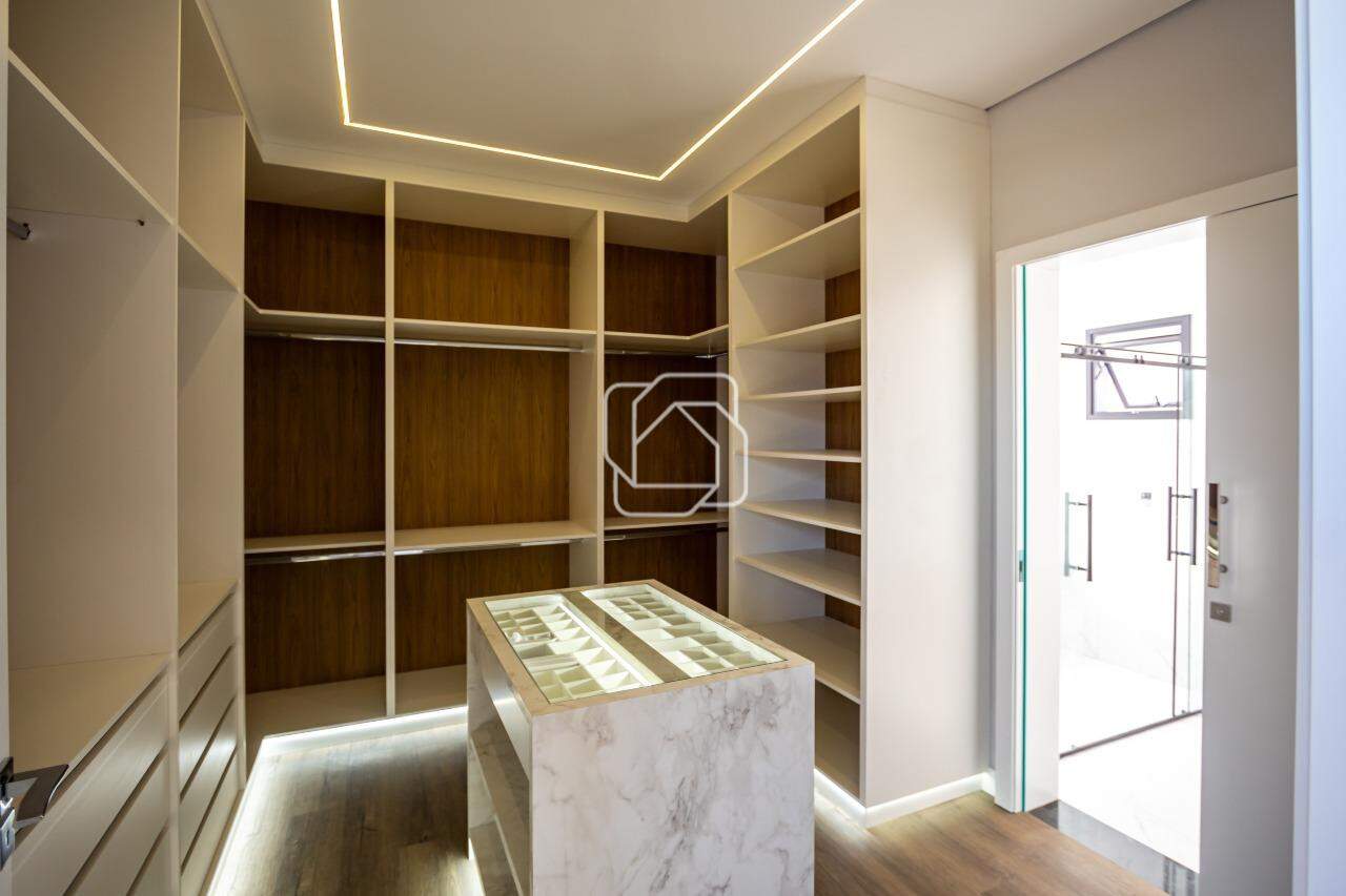 Casa de Condomínio à venda em Indaiatuba - SP - Jardim Quintas da Terracota: Closet