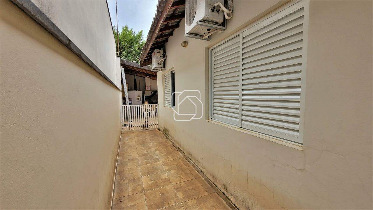 Casa de Condomínio para aluguel em Itu - SP - Chácara Bela Vista: Acesso lateral independente