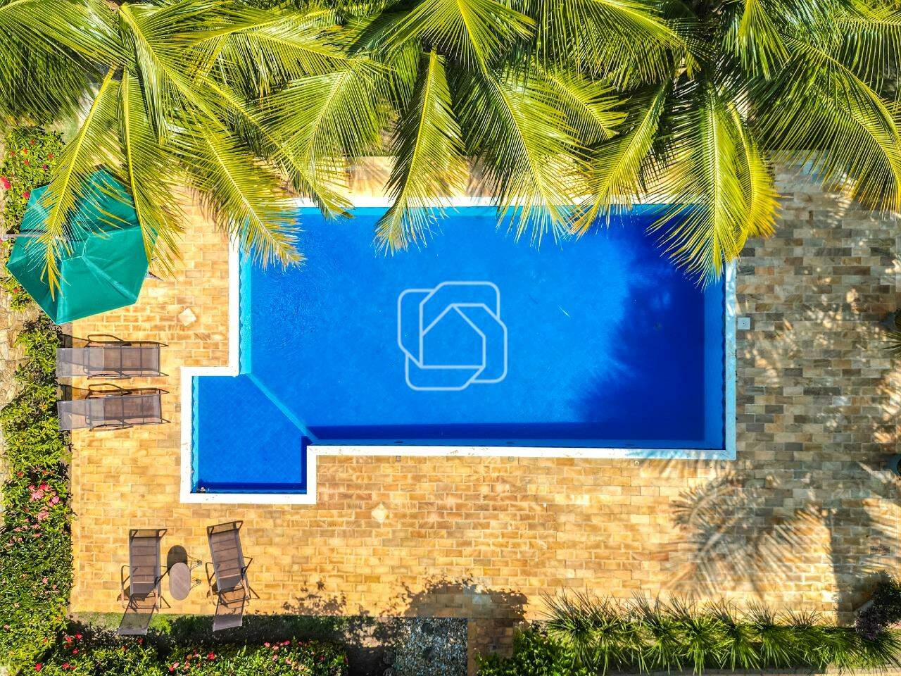 Casa de Condomínio à venda em Indaiatuba - SP - Recanto das Flores: Área da piscina