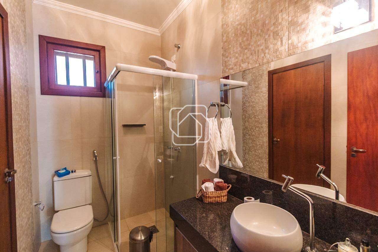 Casa de Condomínio à venda em Indaiatuba - SP - Recanto das Flores: Banheiro
