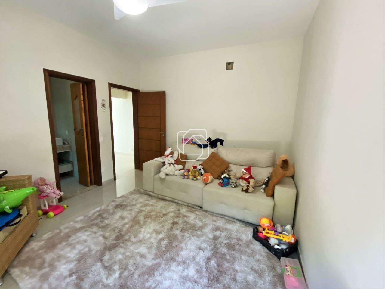 Casa de Condomínio à venda em Salto - SP - Haras Paineiras: Sala privativa