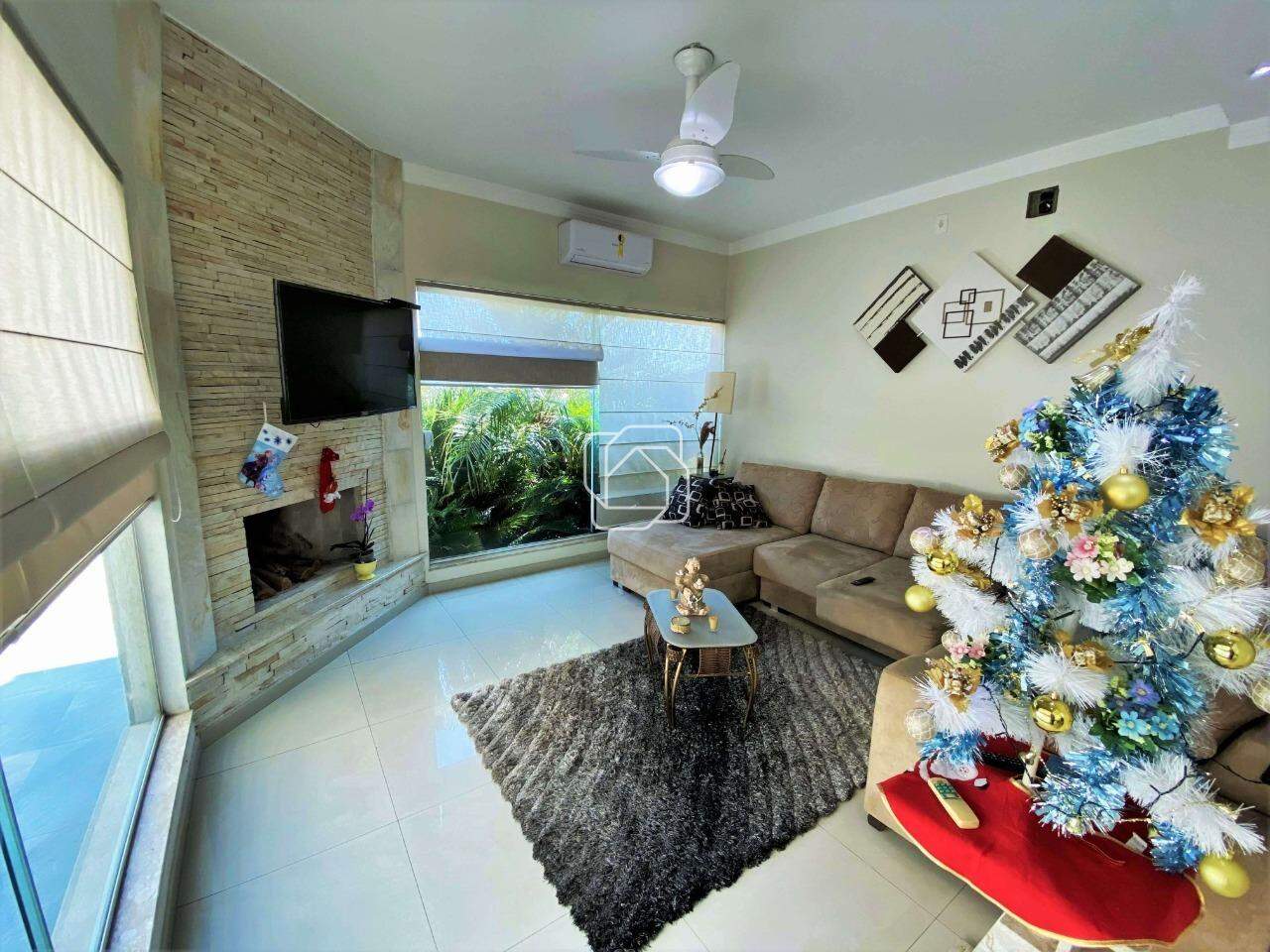 Casa de Condomínio à venda em Salto - SP - Haras Paineiras: Sala de TV