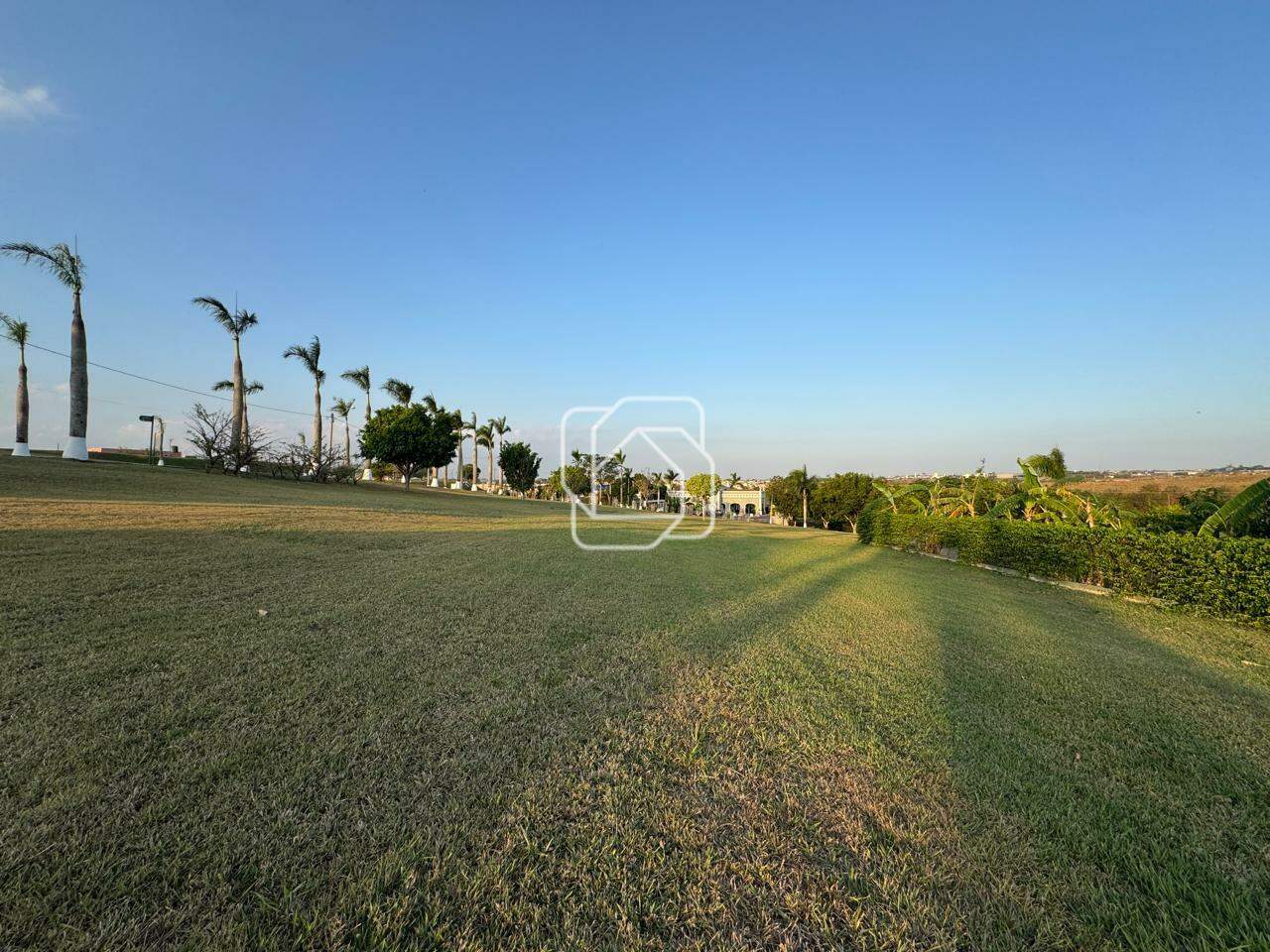 Terreno à venda em Salto - SP - Condomínio Fazenda Palmeiras Imperiais: 