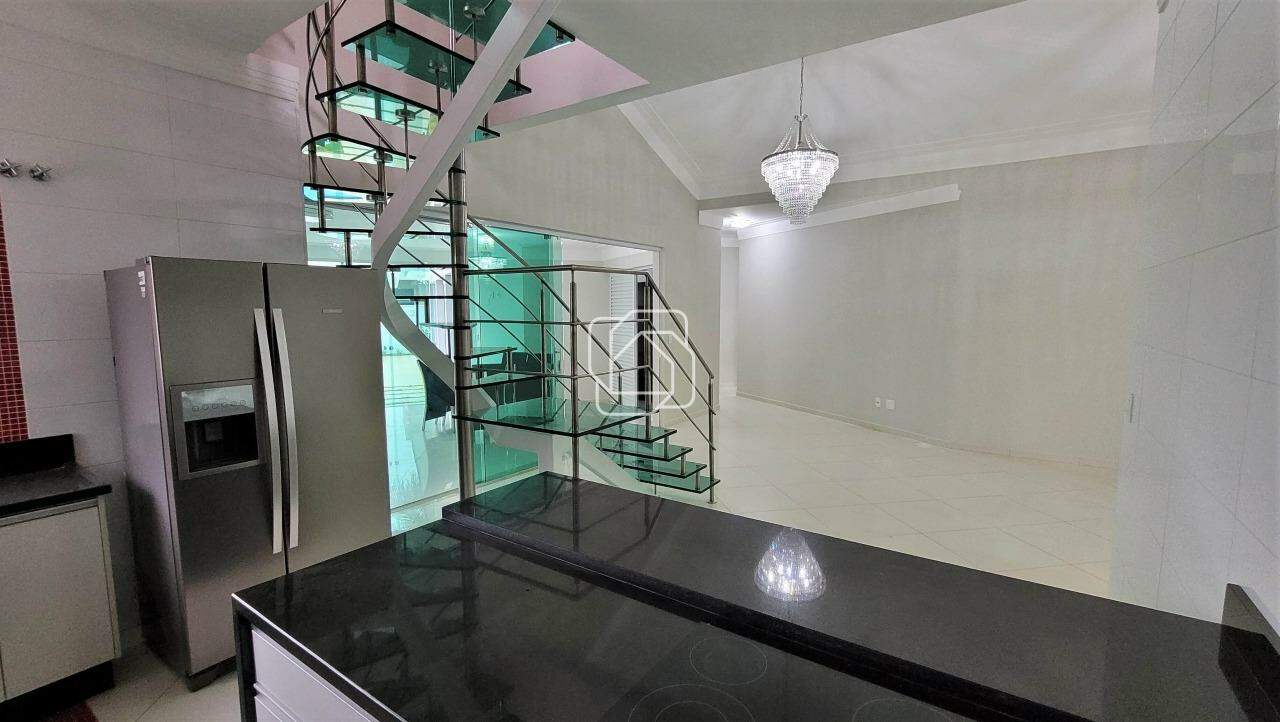 Casa de Condomínio à venda em Indaiatuba - SP - Jardim dos Lagos: Cozinha
