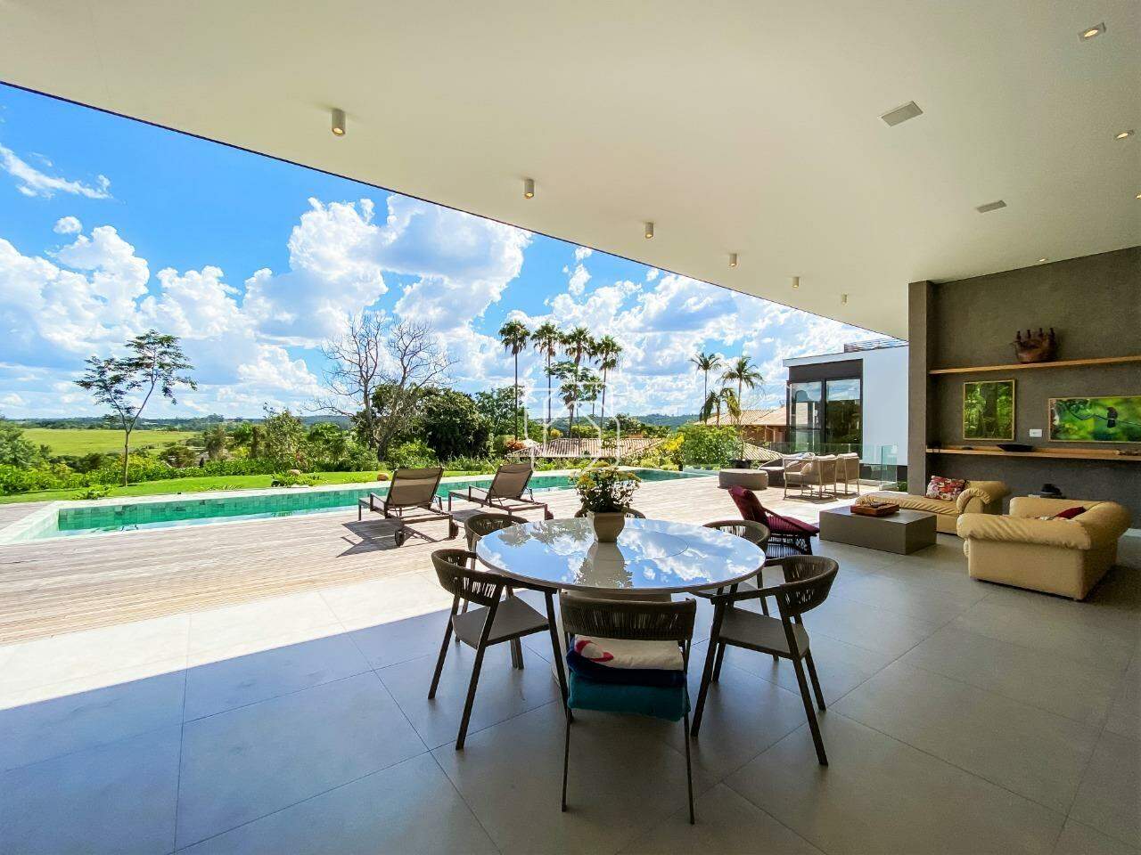 Casa de Condomínio à venda em Itu - SP - Fazenda Vila Real de Itu: Living e piscina