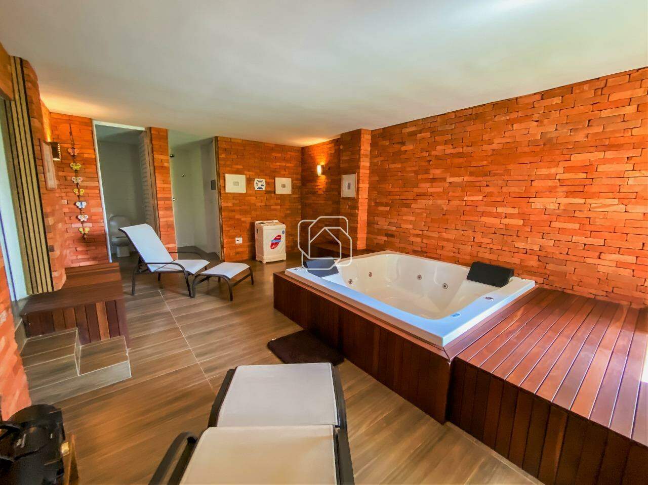 Casa de Condomínio à venda em Itu - SP - Fazenda Vila Real de Itu: Spa com hidromassagem