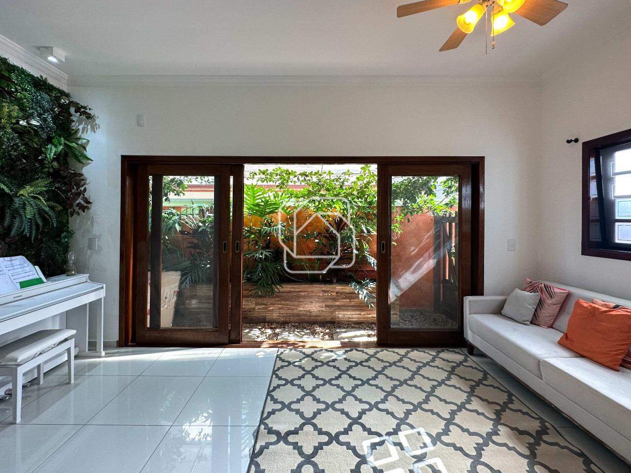 Casa de Condomínio à venda em Itu - SP - Condomínio Portal de Itu II: Sala de estar