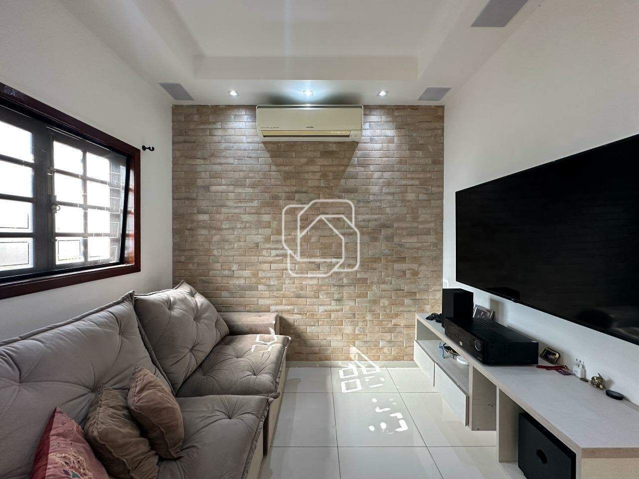 Casa de Condomínio à venda em Itu - SP - Condomínio Portal de Itu II: Sala de TV