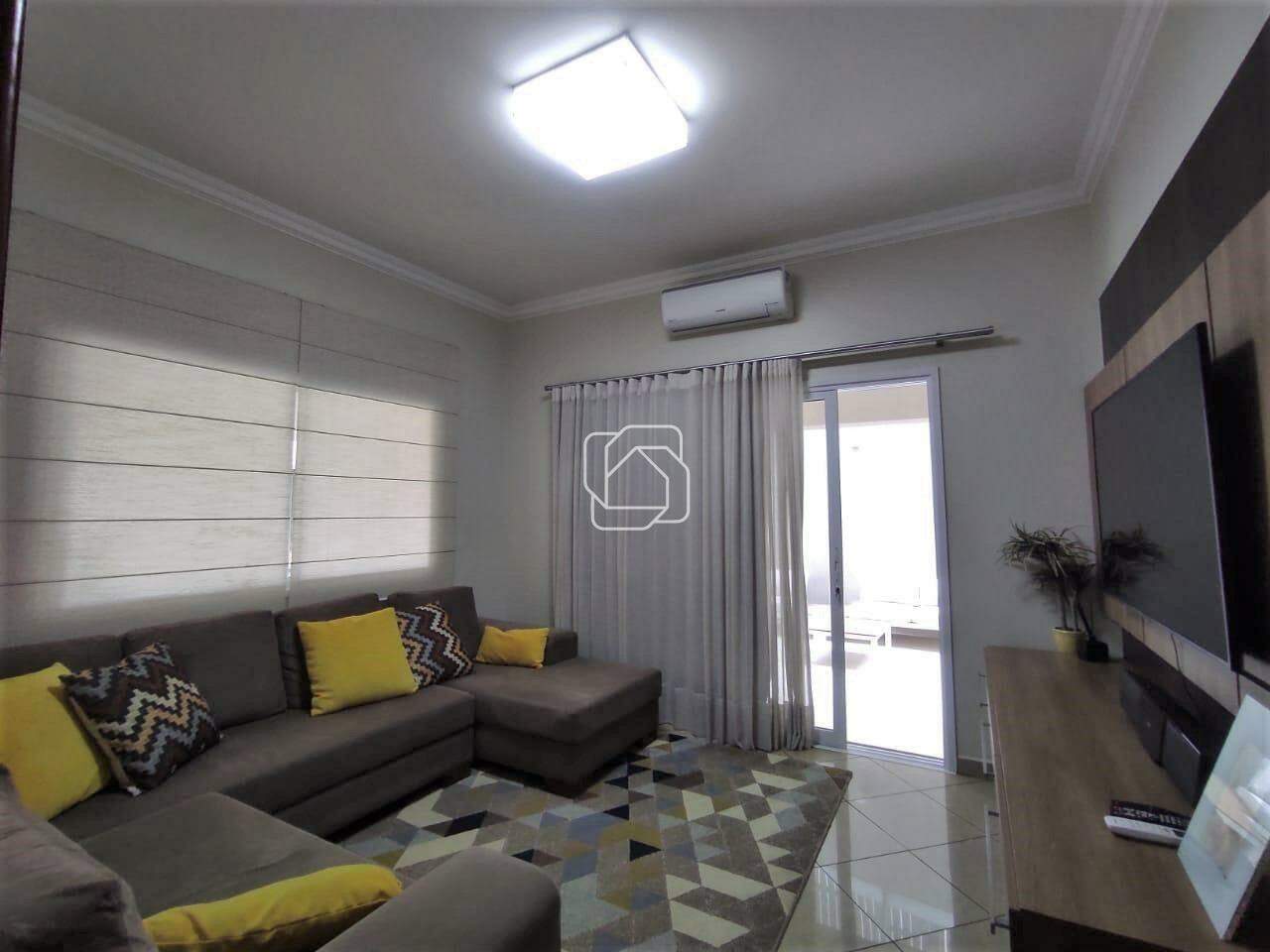 Casa de Condomínio para aluguel em Indaiatuba - SP - Vila Inglesa: SALA DE TV PISO INFERIOR