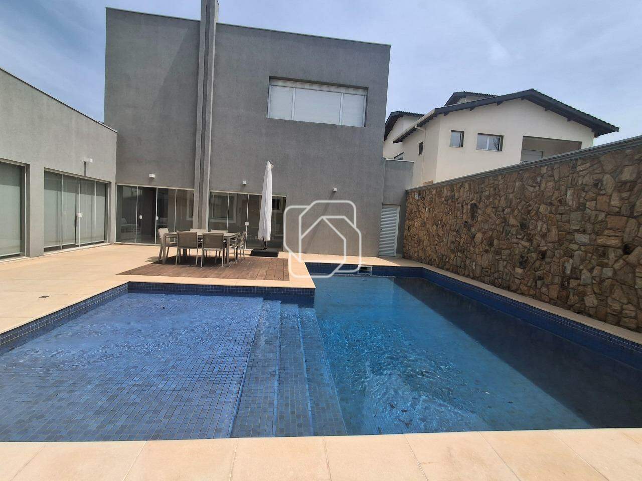 Casa de Condomínio para aluguel em Indaiatuba - SP - Vila Inglesa: 