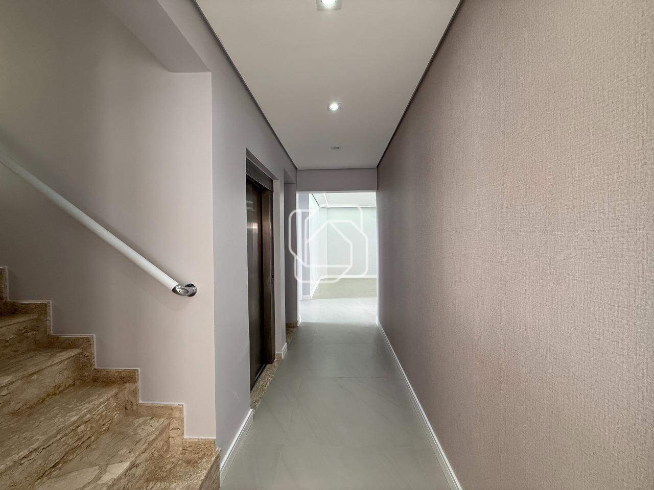 Casa de Condomínio à venda em Indaiatuba - SP - Jardim Maison Du Parc: Corredor