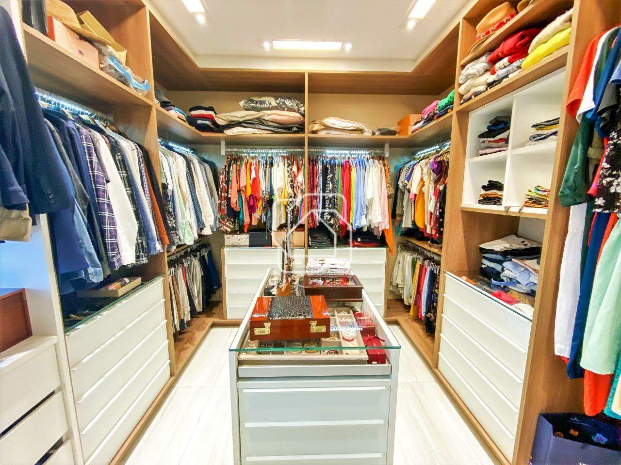 Casa de Condomínio à venda em Indaiatuba - SP - Jardim Maison Du Parc: Closet