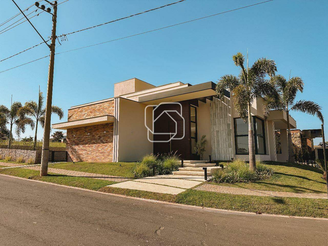 Casa de Condomínio à venda em Itu - SP - Condomínio Villas do Golfe: Fachada