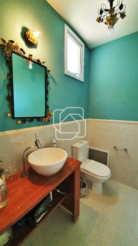 Casa de Condomínio à venda em Indaiatuba - SP - Vale das Laranjeiras: Banheiro