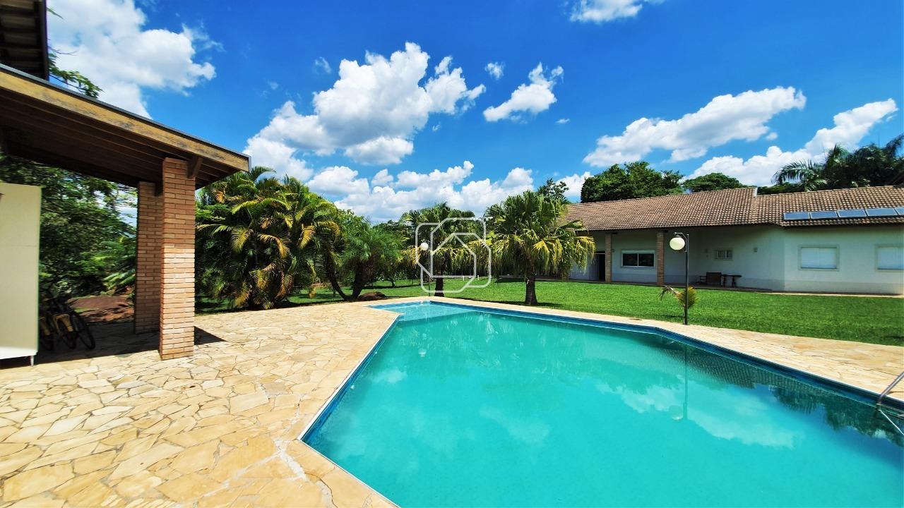 Casa de Condomínio à venda em Indaiatuba - SP - Vale das Laranjeiras: Piscina e área da churrasqueira