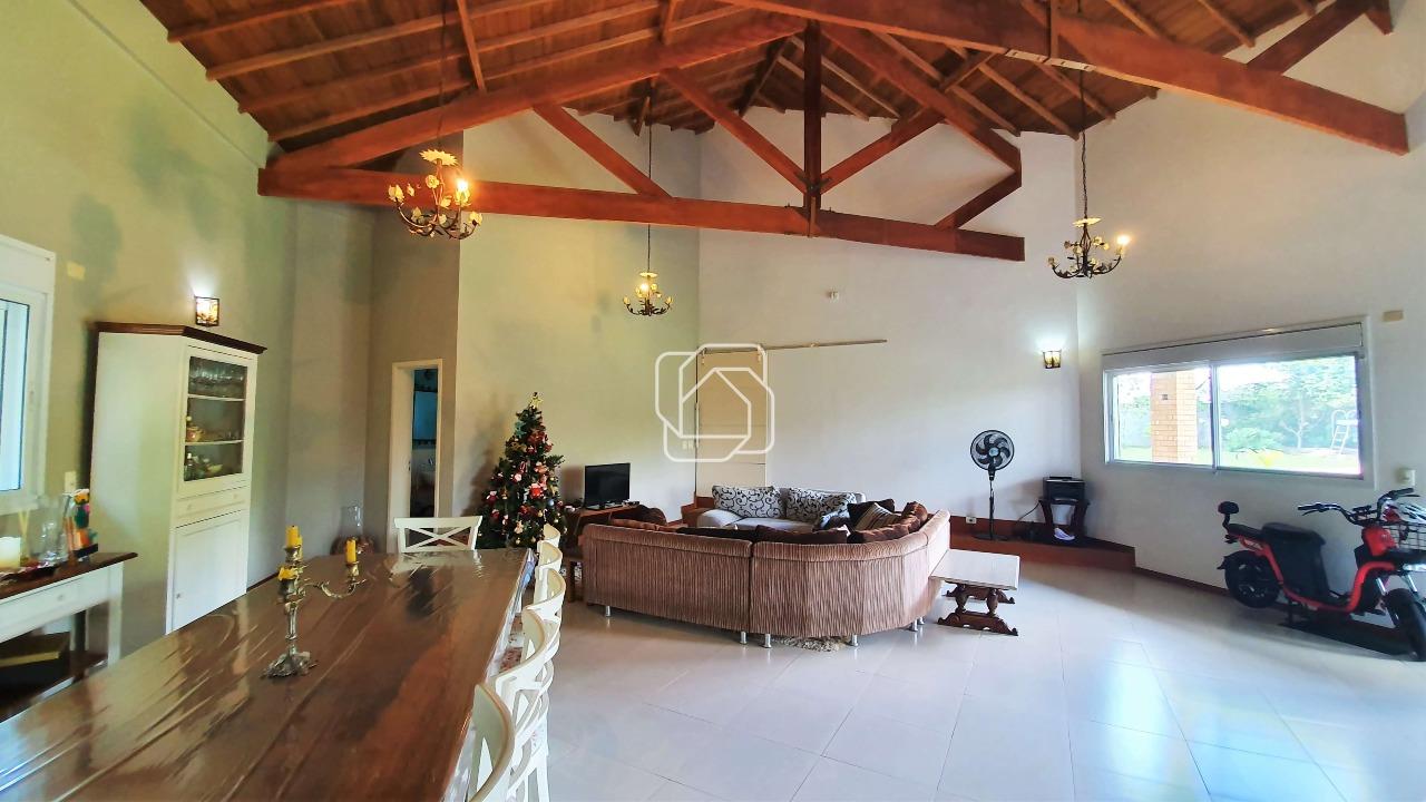 Casa de Condomínio à venda em Indaiatuba - SP - Vale das Laranjeiras: Salas integradas