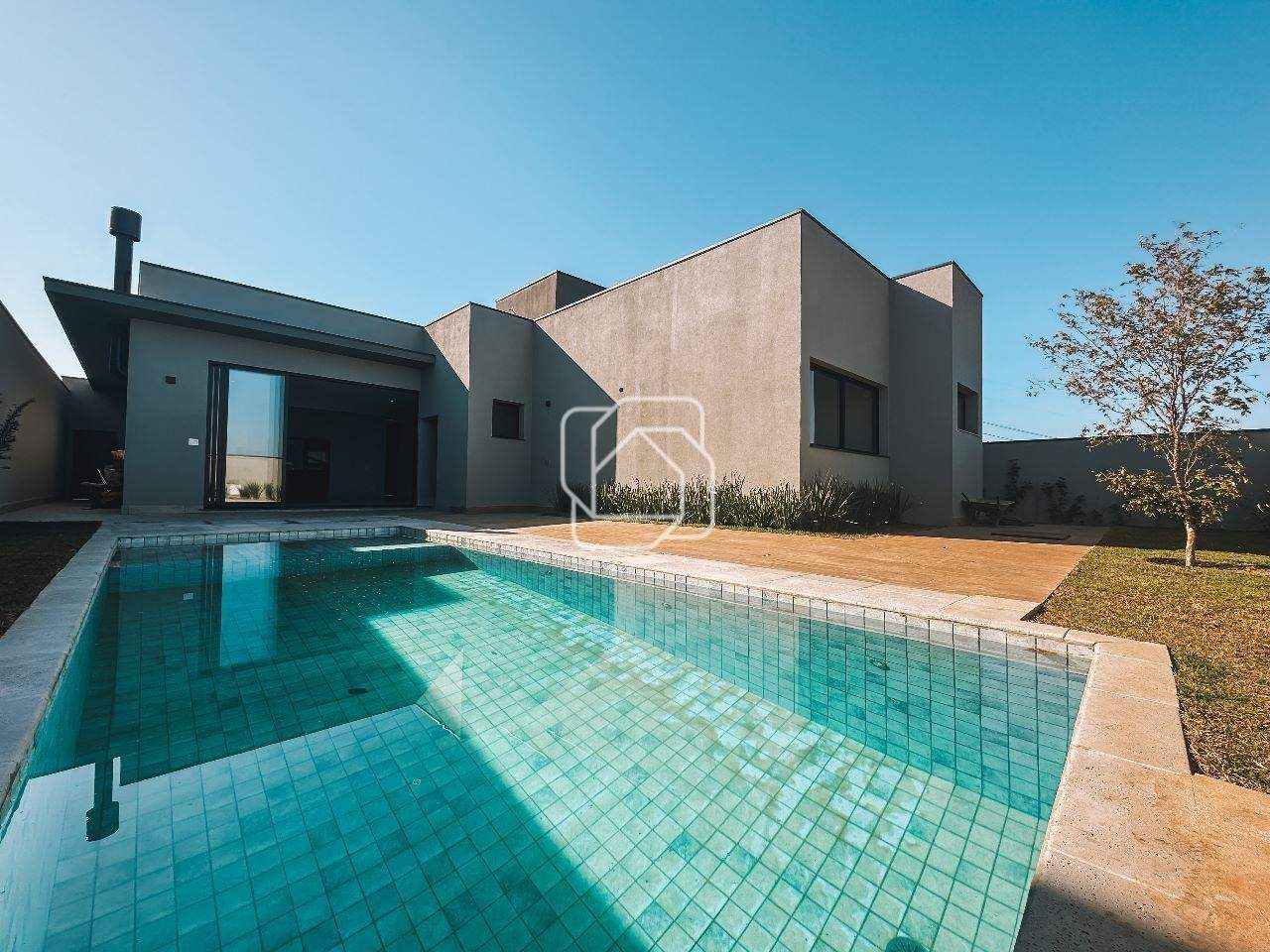 Casa de Condomínio à venda em Itu - SP - Condomínio Villas do Golfe: Área externa
