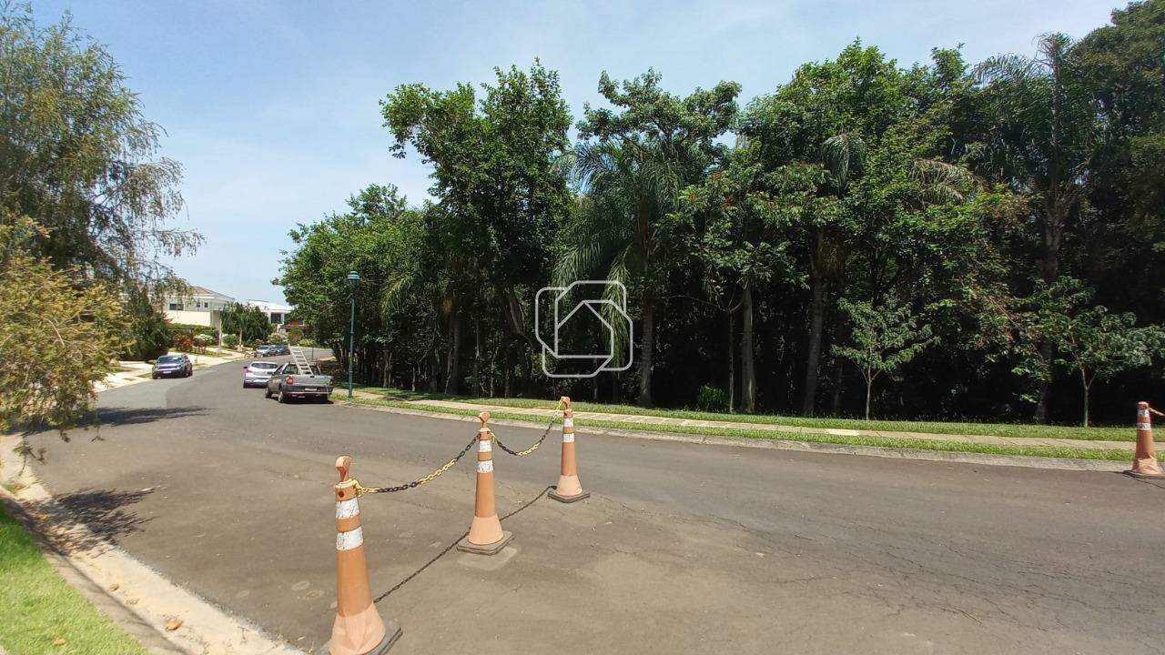 Terreno à venda em Indaiatuba - SP - Jardim Vila Paradiso: Rua do terreno