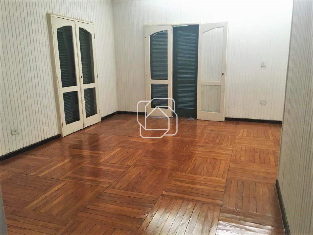 Casa de Condomínio à venda em Indaiatuba - SP - Lagos de Shanadu: Ampla sala