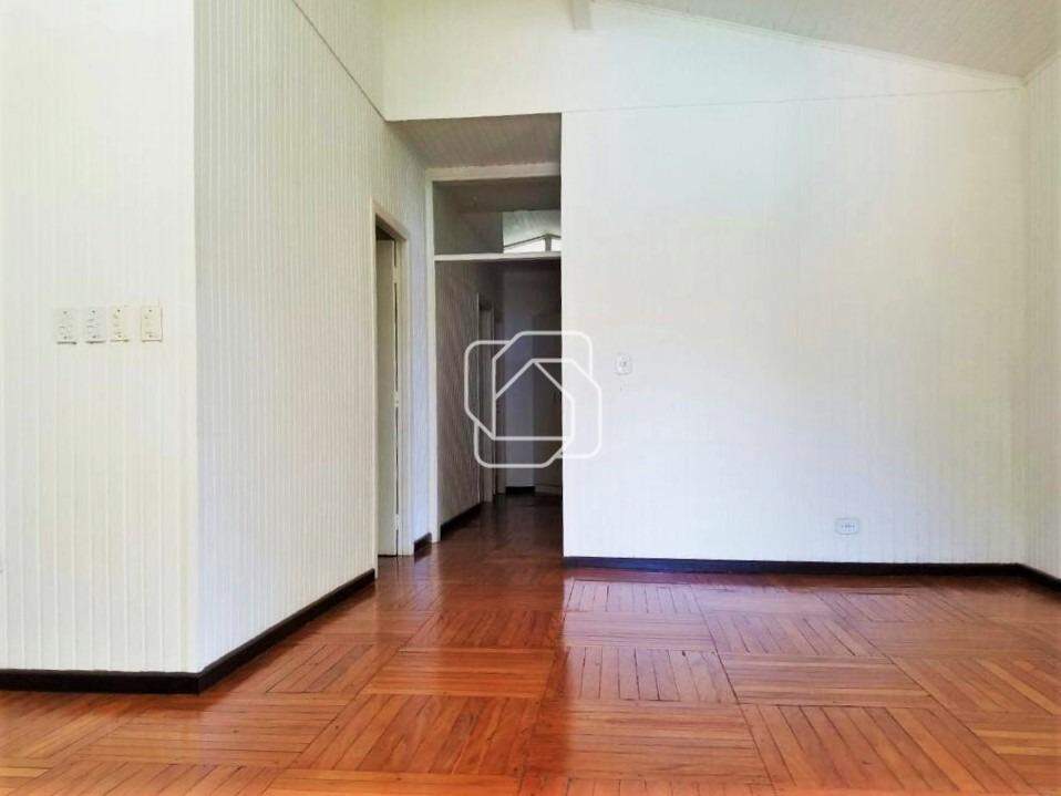 Casa de Condomínio à venda em Indaiatuba - SP - Lagos de Shanadu: Sala e corredor para quartos