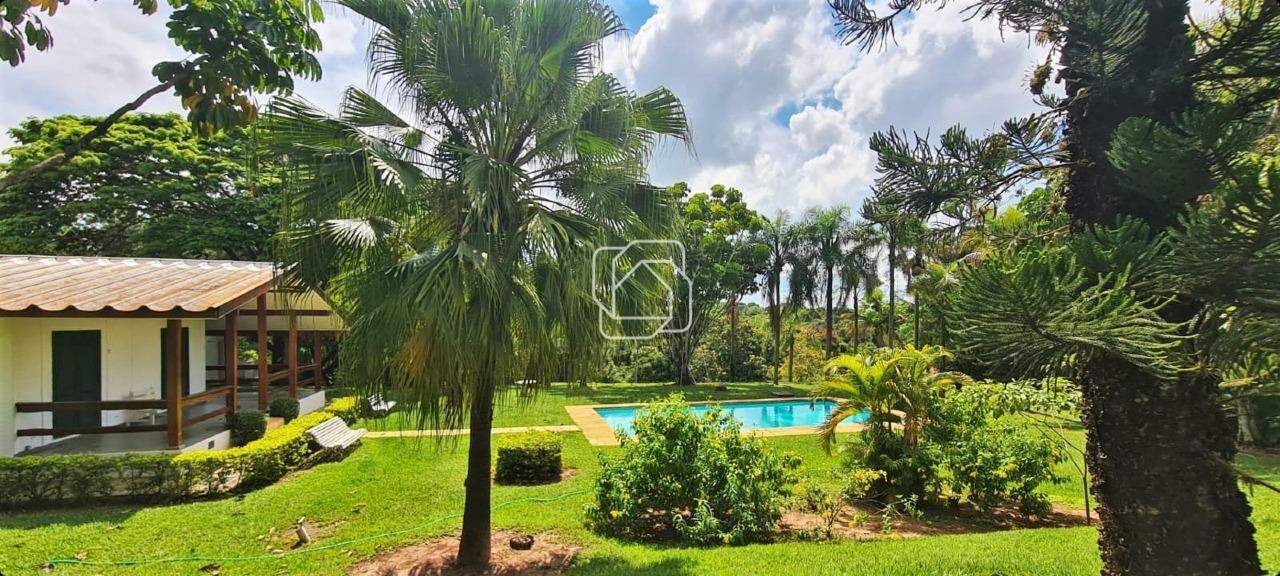 Casa de Condomínio à venda em Indaiatuba - SP - Lagos de Shanadu: Gramado e piscina