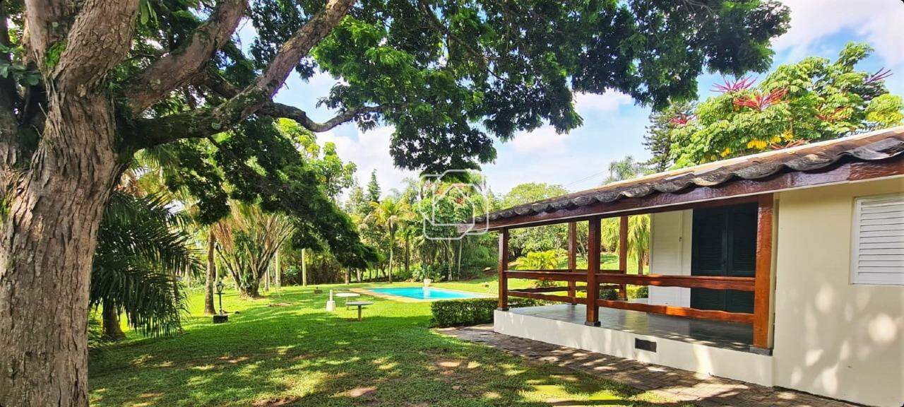 Casa de Condomínio à venda em Indaiatuba - SP - Lagos de Shanadu: Gramado, acesso á casa e piscina