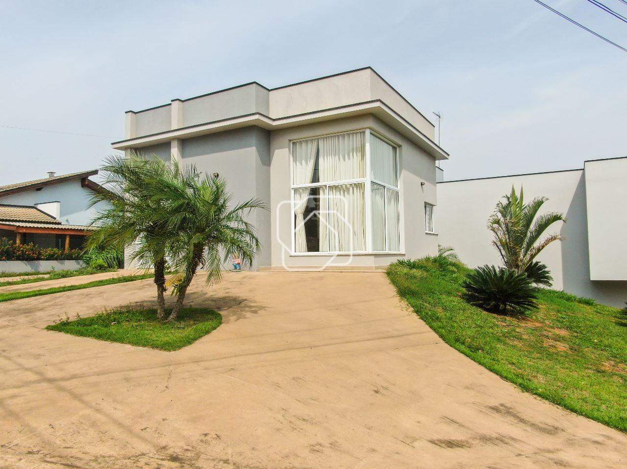 Casa de Condomínio à venda em Salto - SP - Terras de Mont Serrat: Fachada da casa
