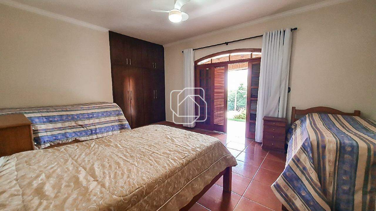 Casa de Condomínio à venda em Indaiatuba - SP - Recanto dos Pássaros: Suíte
