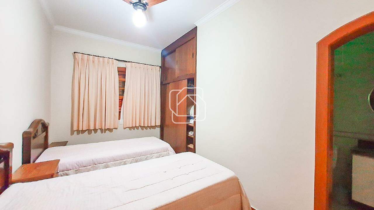 Casa de Condomínio à venda em Indaiatuba - SP - Recanto dos Pássaros: Suíte