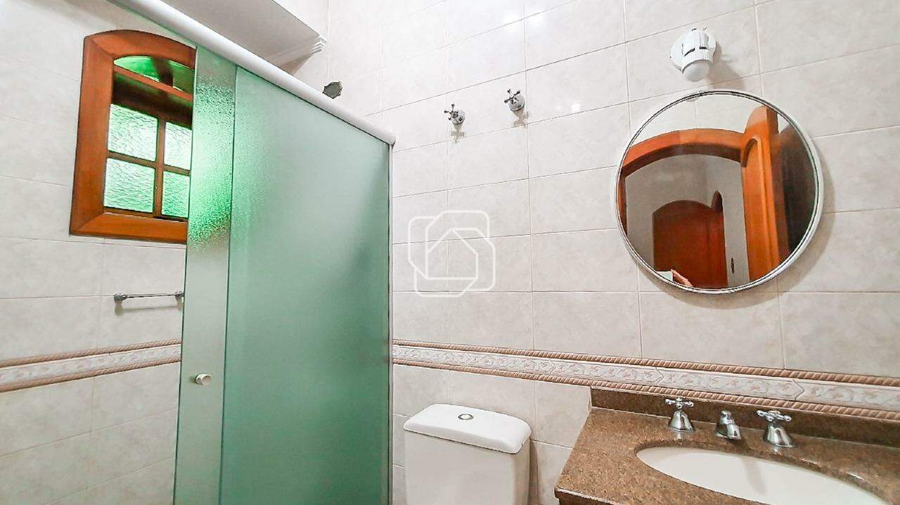 Casa de Condomínio à venda em Indaiatuba - SP - Recanto dos Pássaros: Banheiro
