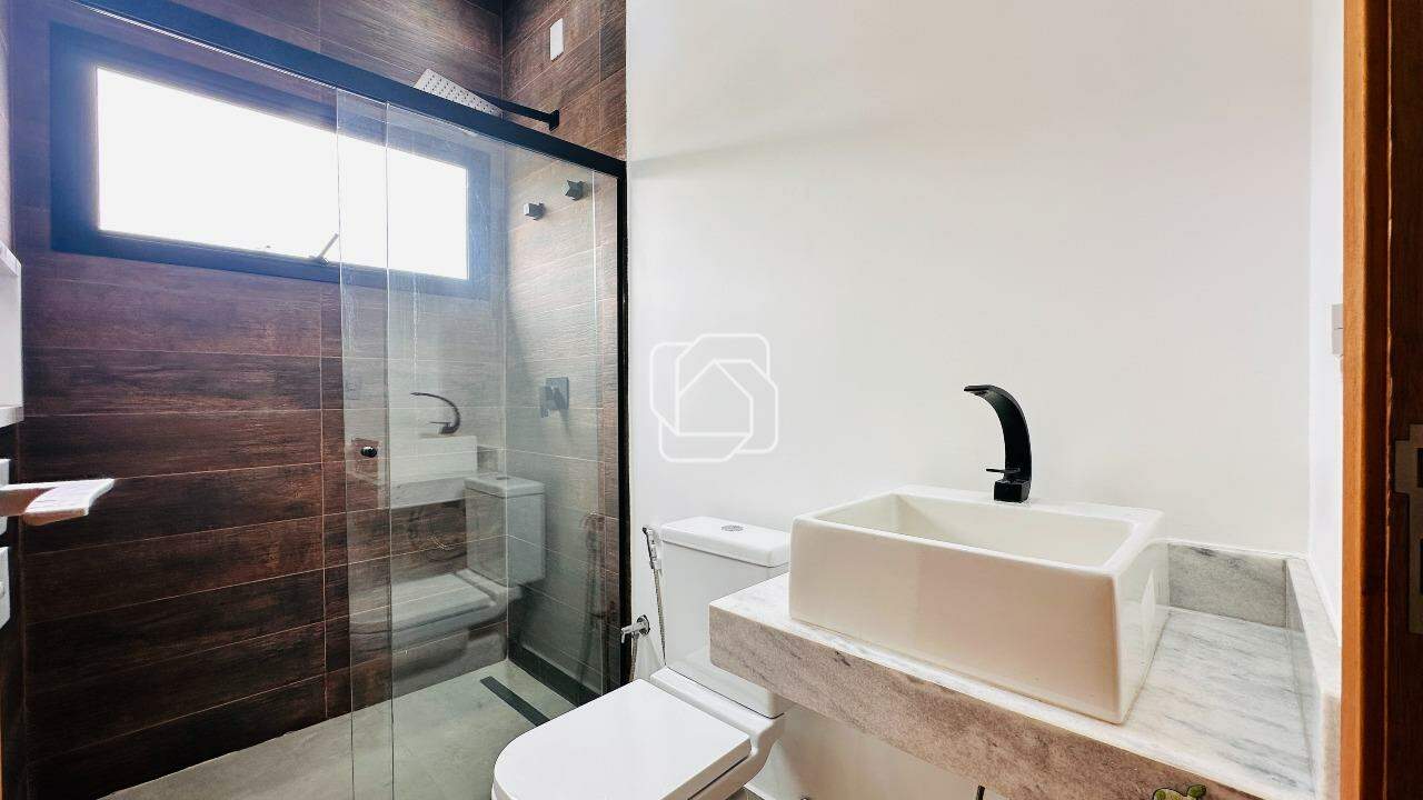 Casa de Condomínio à venda em Indaiatuba - SP - Jardim Residencial Santa Clara: SUÍTE