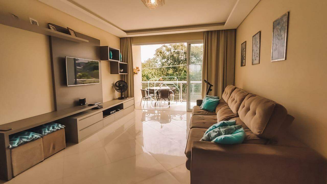 Casa de Condomínio à venda em Salto - SP - Mirante dos Ypês: Sala de TV, varanda