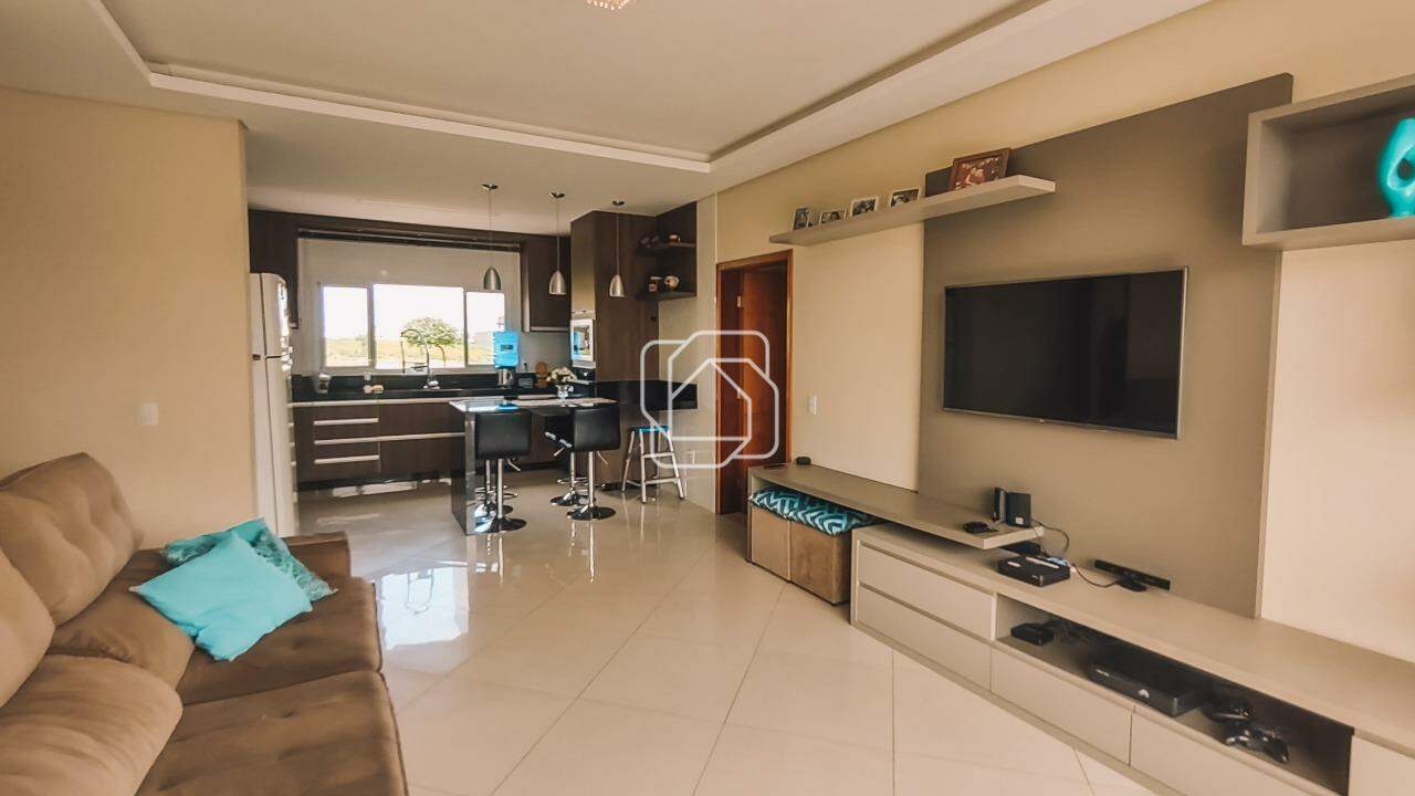 Casa de Condomínio à venda em Salto - SP - Mirante dos Ypês: Sala de TV, cozinha