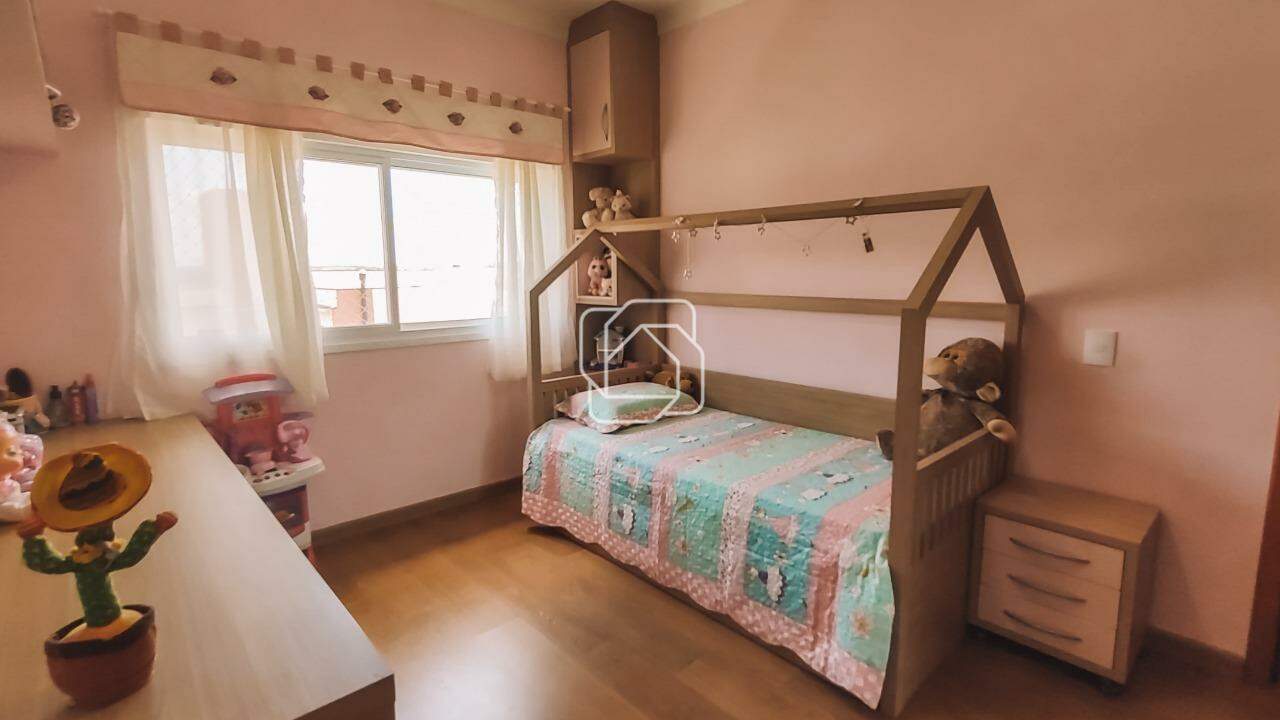Casa de Condomínio à venda em Salto - SP - Mirante dos Ypês: Quarto