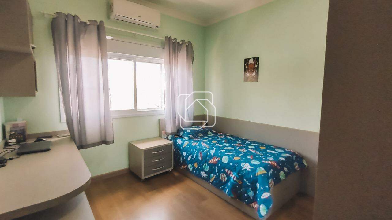 Casa de Condomínio à venda em Salto - SP - Mirante dos Ypês: Quarto