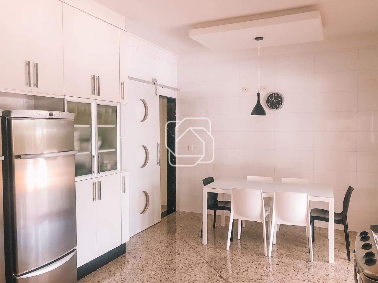 Casa de Condomínio à venda em Indaiatuba - SP - Vale das Laranjeiras: Cozinha