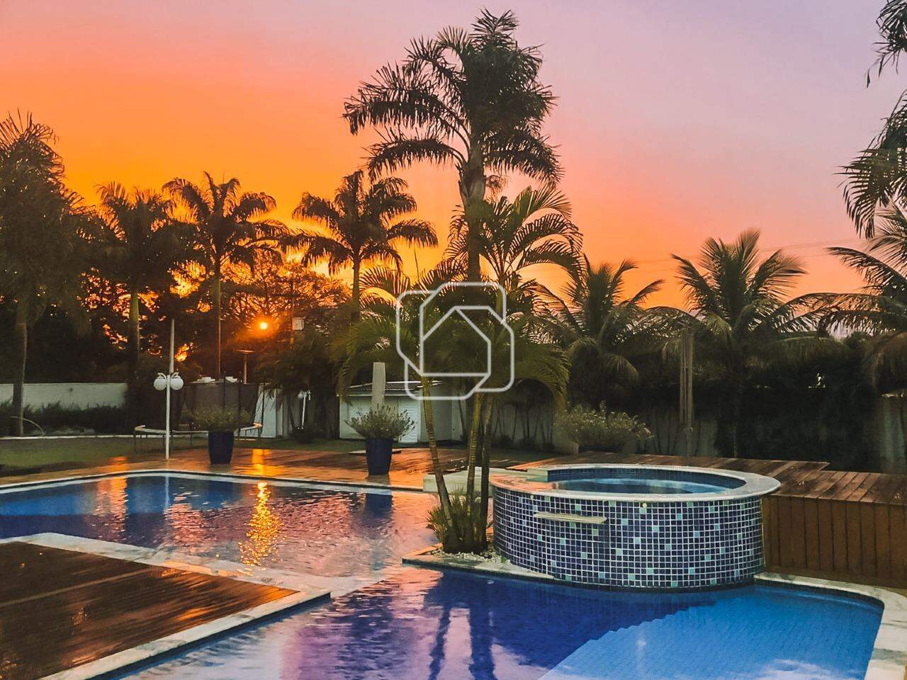 Casa de Condomínio à venda em Indaiatuba - SP - Vale das Laranjeiras: Espaço da piscina