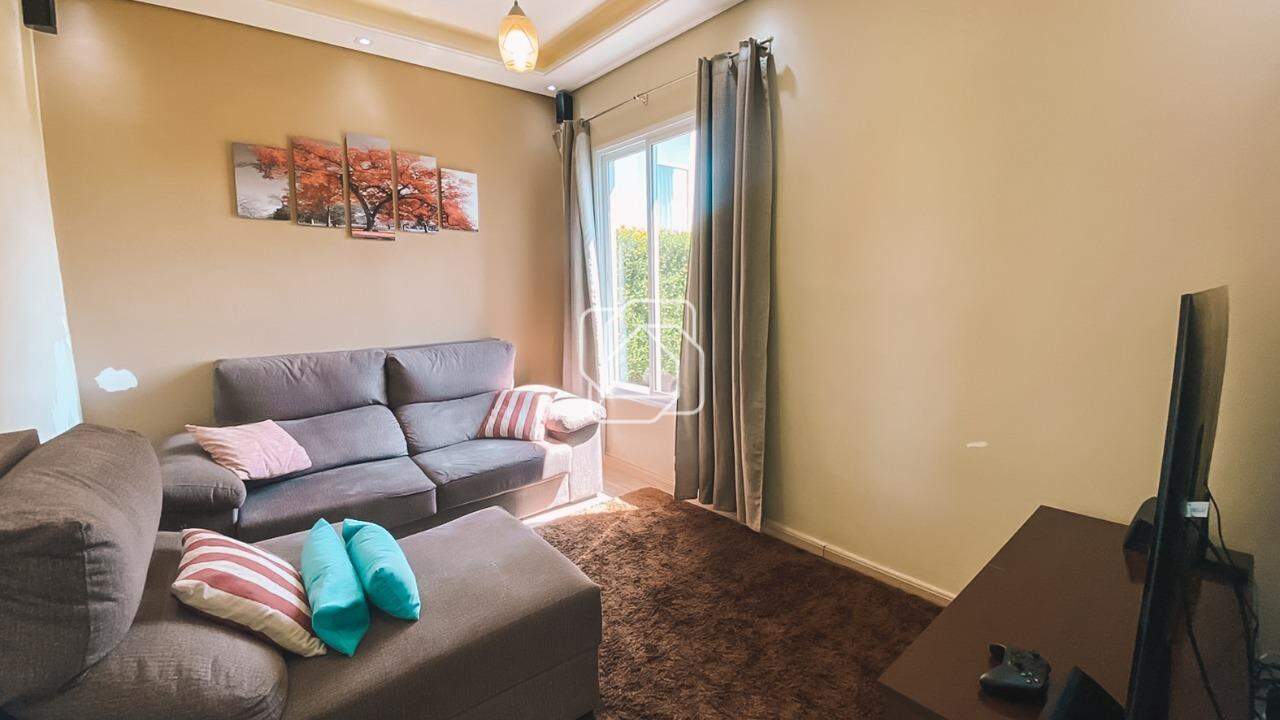 Casa de Condomínio à venda em Salto - SP - Residencial Primavera: Sala de TV privativa