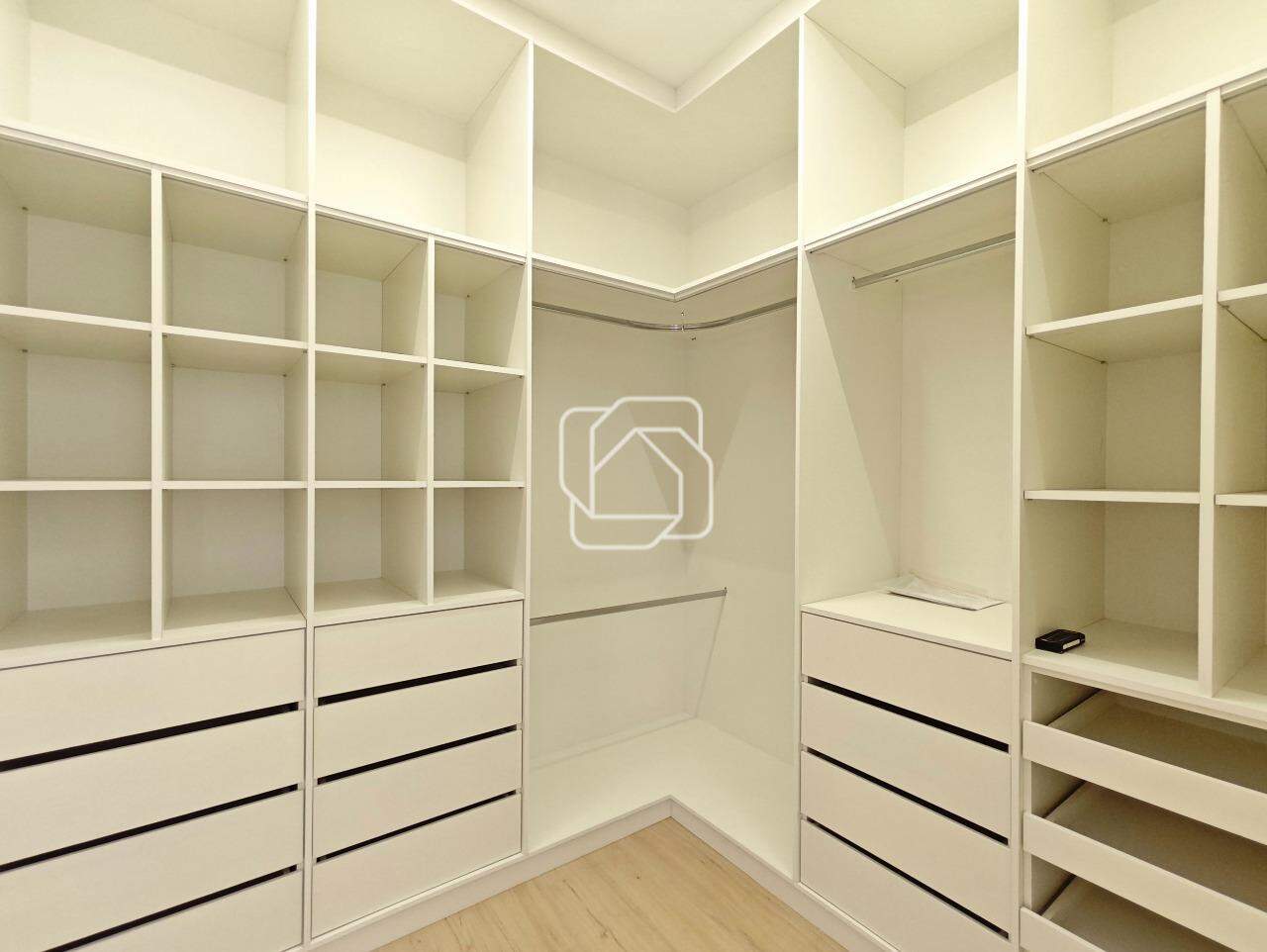 Casa de Condomínio à venda em Indaiatuba - SP - Jardim Residencial Santa Clara: Closet