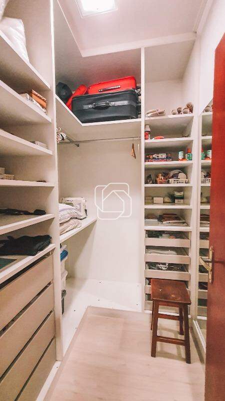 Casa de Condomínio à venda em Indaiatuba - SP - Colinas do Mosteiro de Itaici: Closet