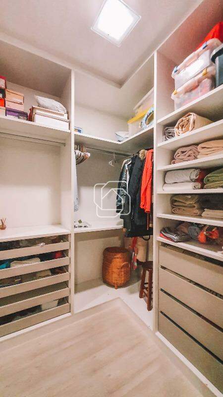 Casa de Condomínio à venda em Indaiatuba - SP - Colinas do Mosteiro de Itaici: Closet